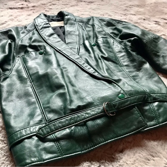80s forest green vintage leather jacket, gathered waist, puff shoulders no size - Picture 3 of 12